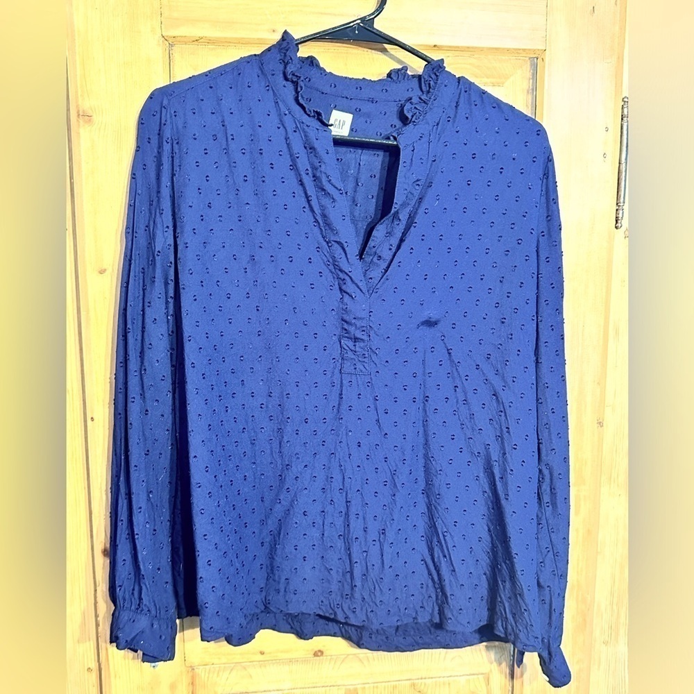 🎉Gap Eyelet Embossed Blouse Long Sleeve Navy Blue Size Medium